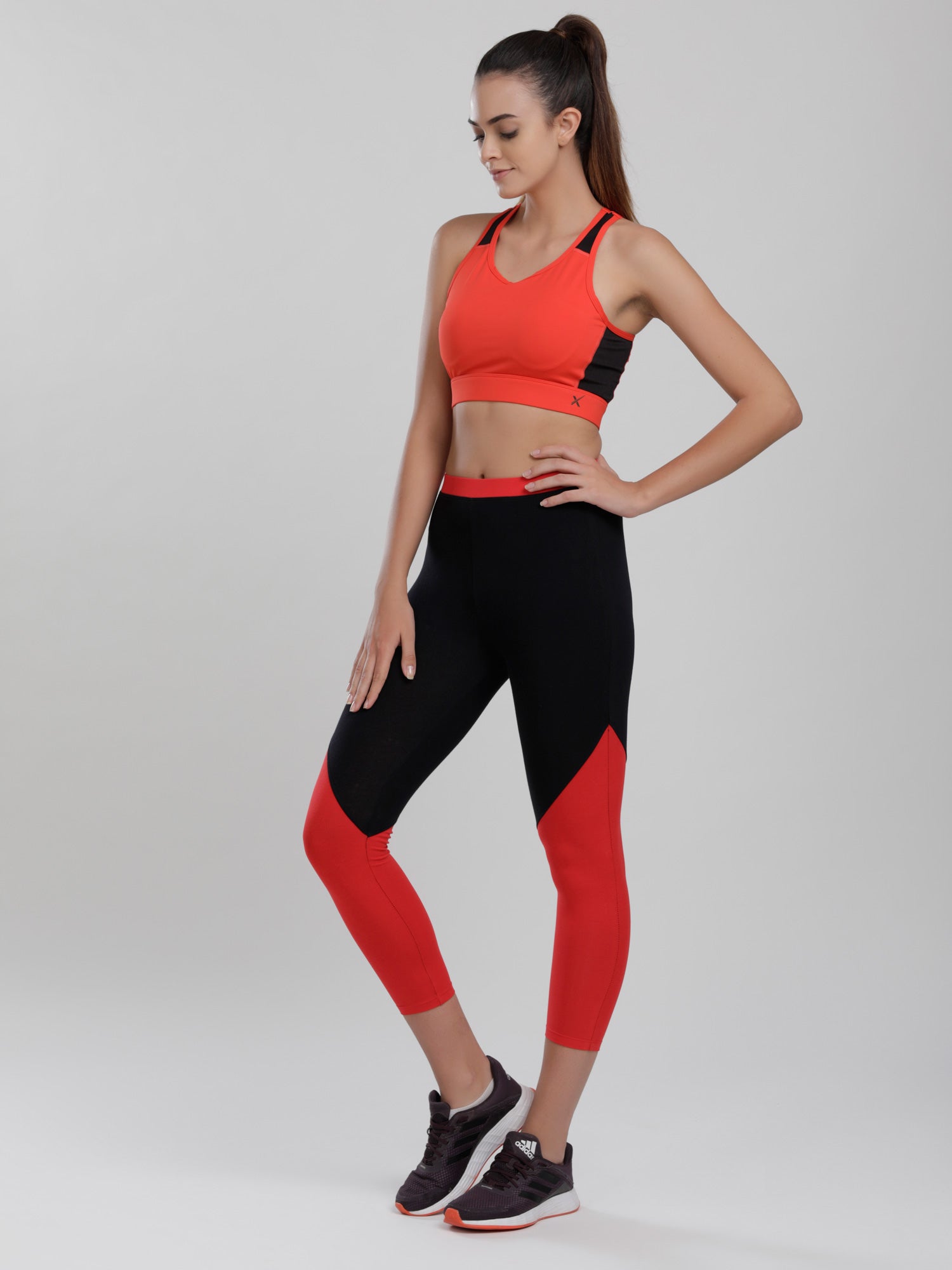 Buy Zelocity Mid Rise Quick Dry Light Support Leggings - Red Mahogany at  Rs.558 online | Activewear online
